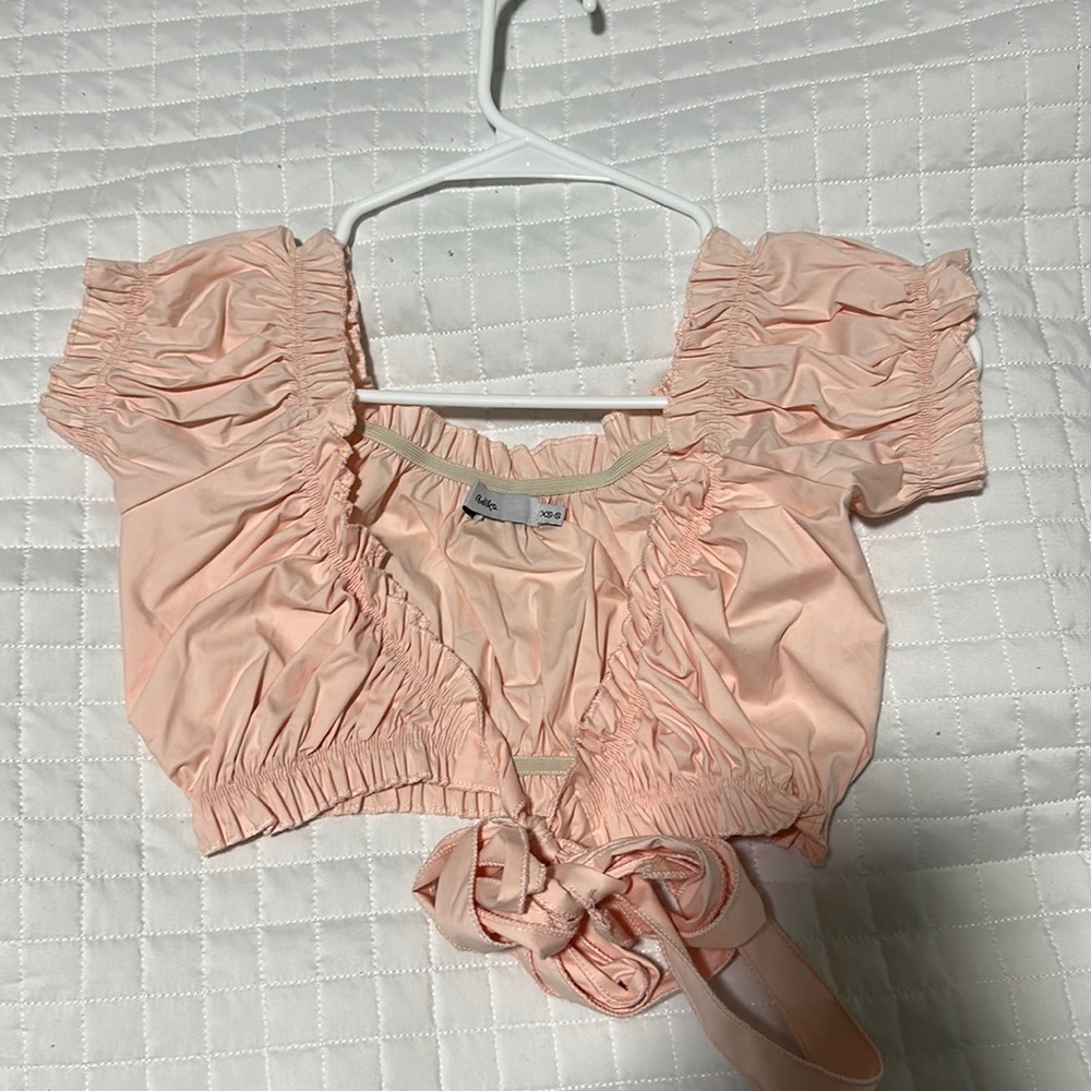 adika pink cropped shirt